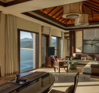 BT-langco-20Seaview20Pool20-20Room201