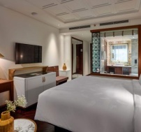 Premier-Deluxe-Double-2000-500x360