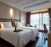 Premier-Deluxe-Twin-2000