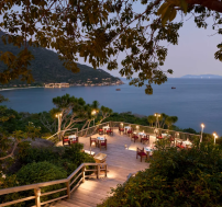 Dining_by_the_Rocks_Outdoor