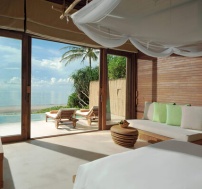 Beachfront-Deluxe-Pool-Villa-scaled